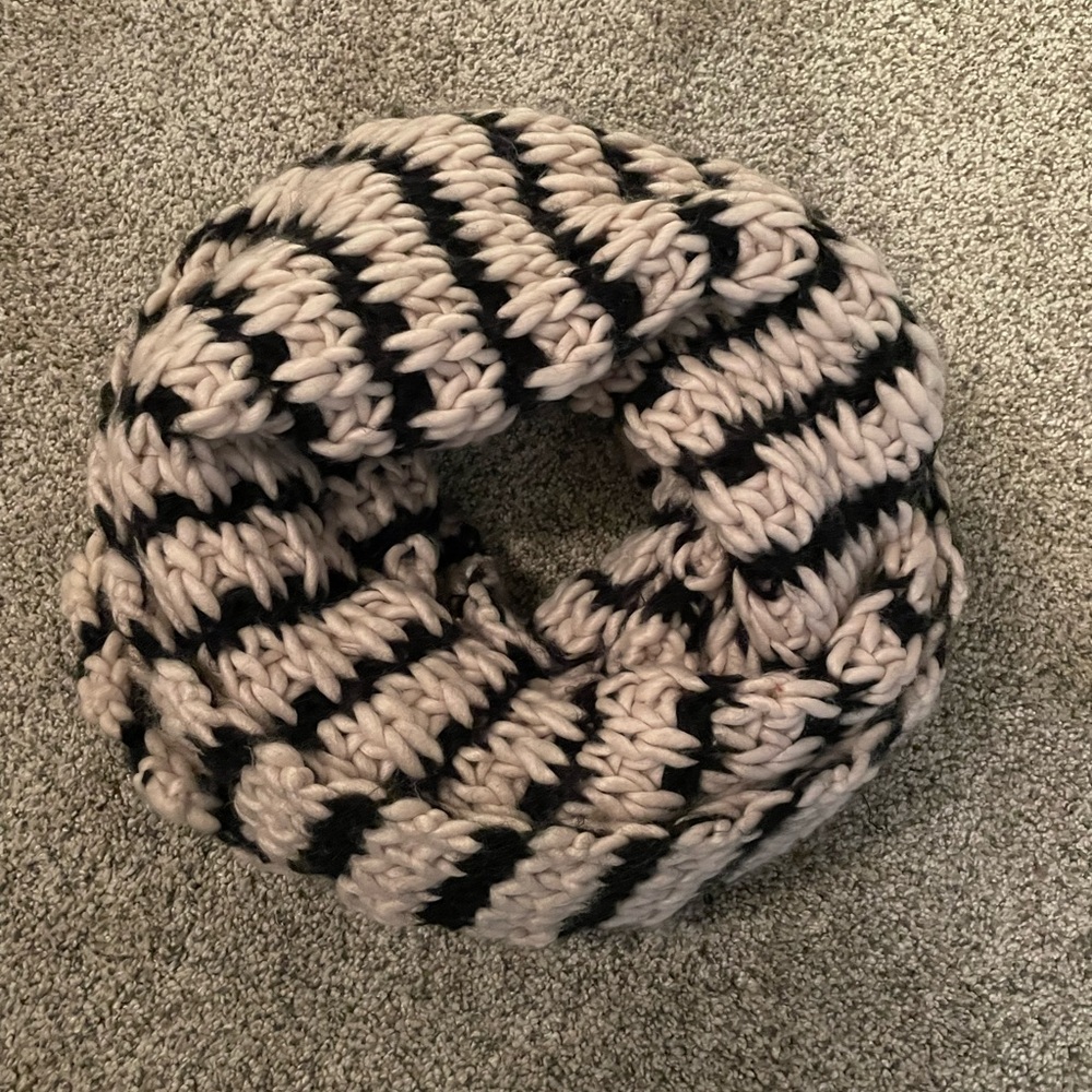Heavy knit cable scarf